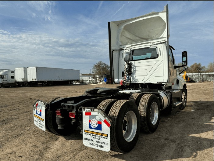 Truck Thumbnail 4