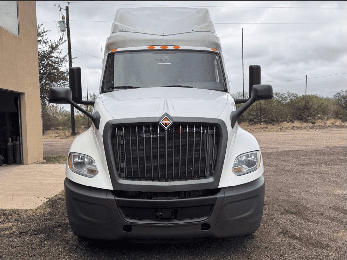 Truck Thumbnail 2