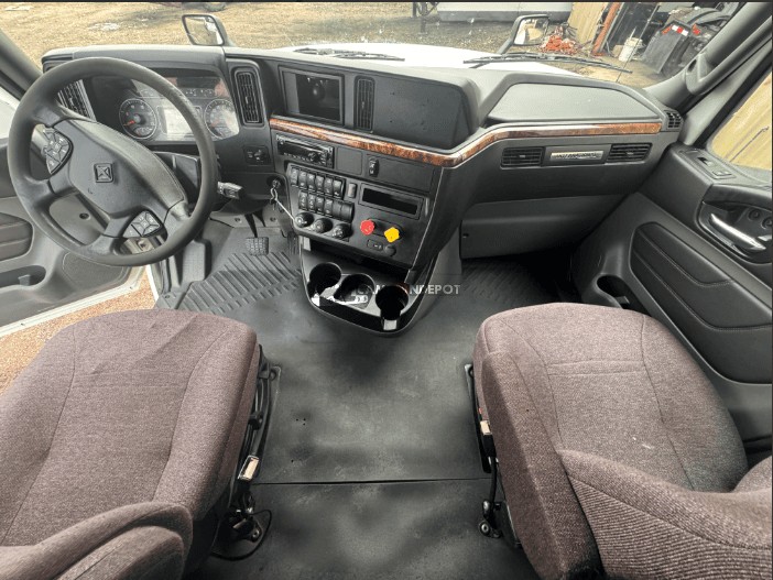 Truck Thumbnail 5