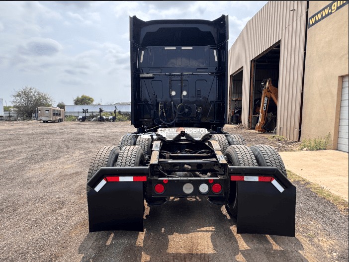 Truck Thumbnail 4