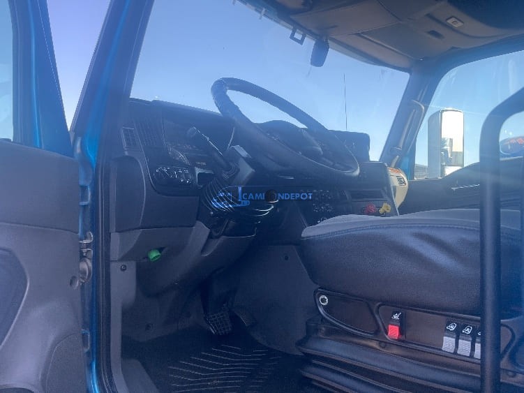 Truck Thumbnail 6