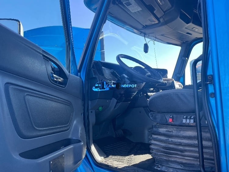 Truck Thumbnail 4