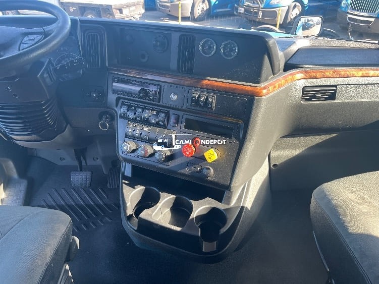 Truck Thumbnail 6