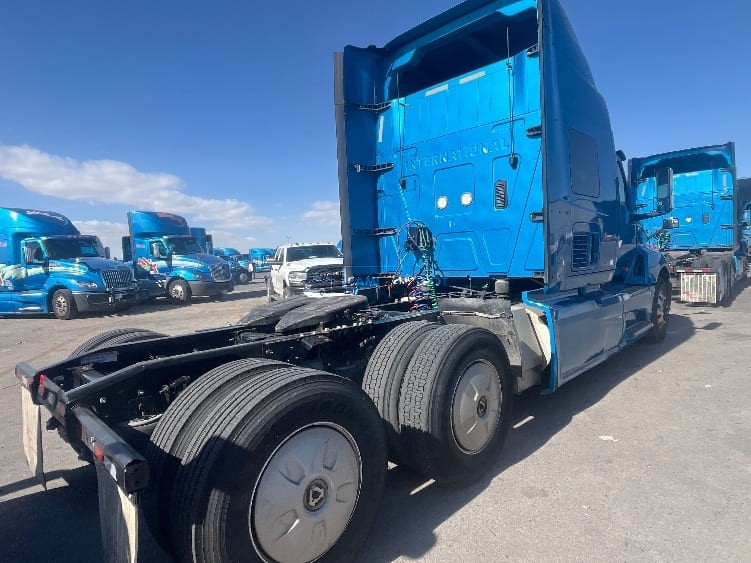 Truck Thumbnail 5
