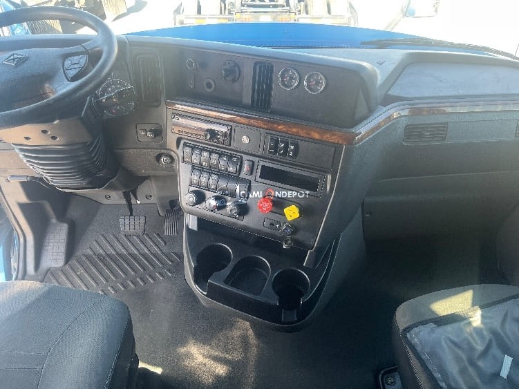 Truck Thumbnail 7
