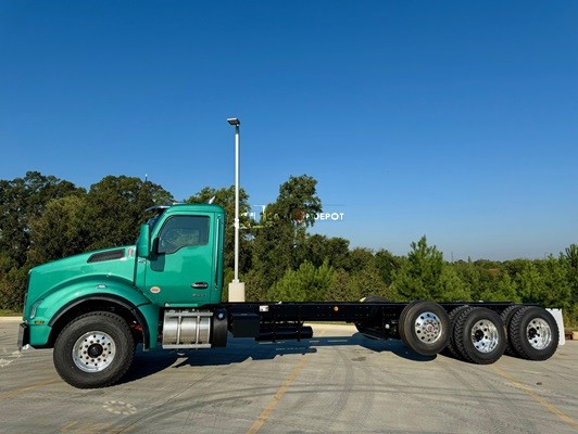 Truck Thumbnail 4