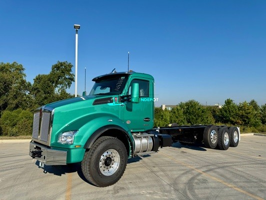 Truck Thumbnail 3