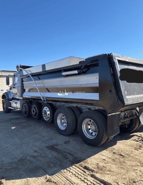 Truck Thumbnail 3