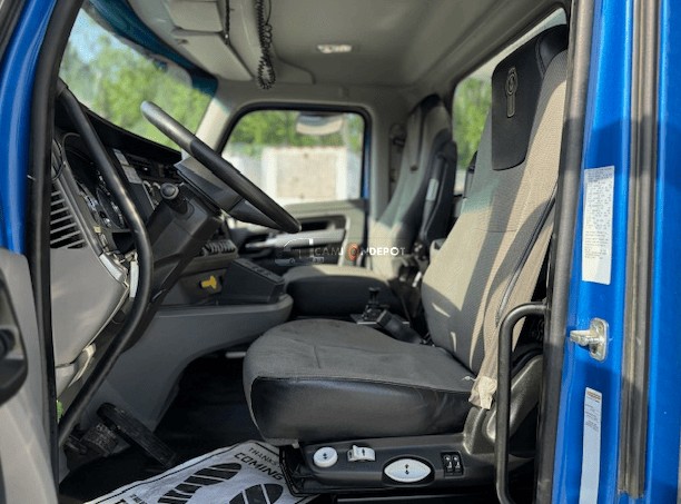 Truck Thumbnail 3