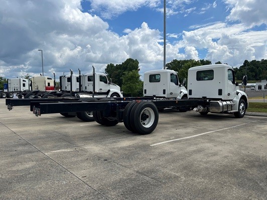 Truck Thumbnail 2