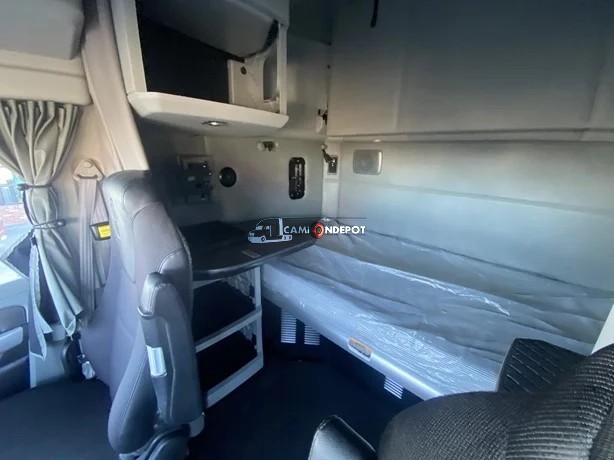 Truck Thumbnail 7