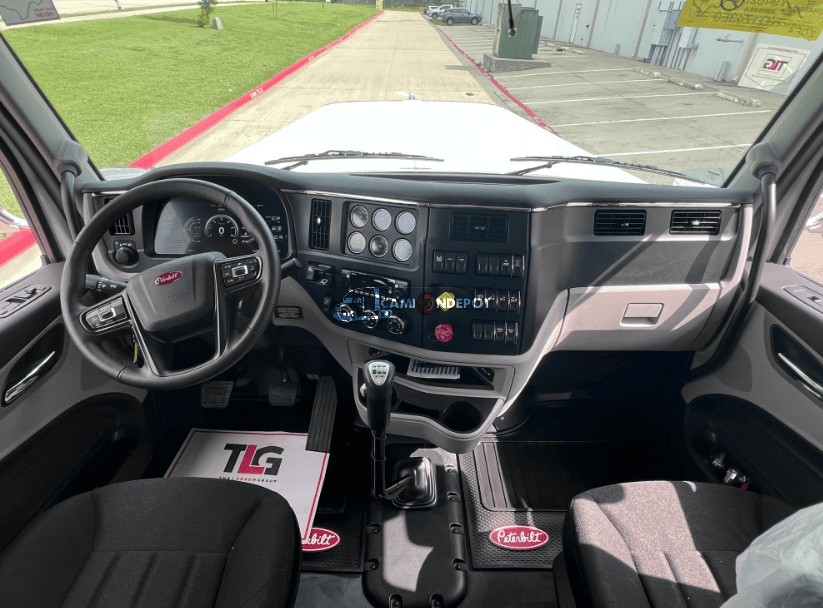 Truck Thumbnail 4