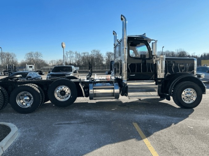 Truck Thumbnail 2