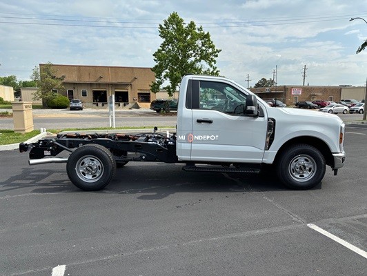 Truck Thumbnail 4