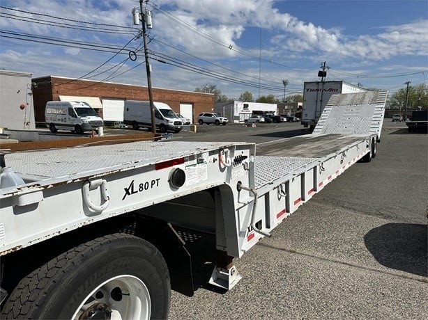 Truck Thumbnail 4