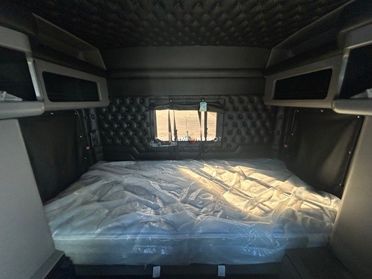 Truck Thumbnail 5