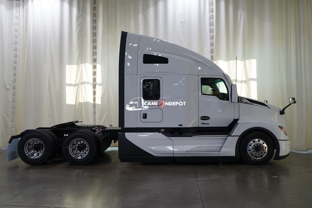 Truck Thumbnail 4