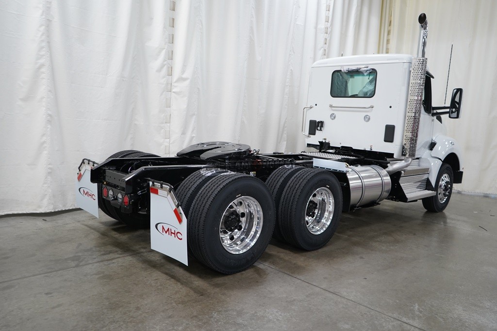 Truck Thumbnail 4