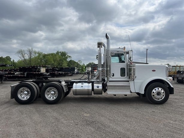 Truck Thumbnail 3