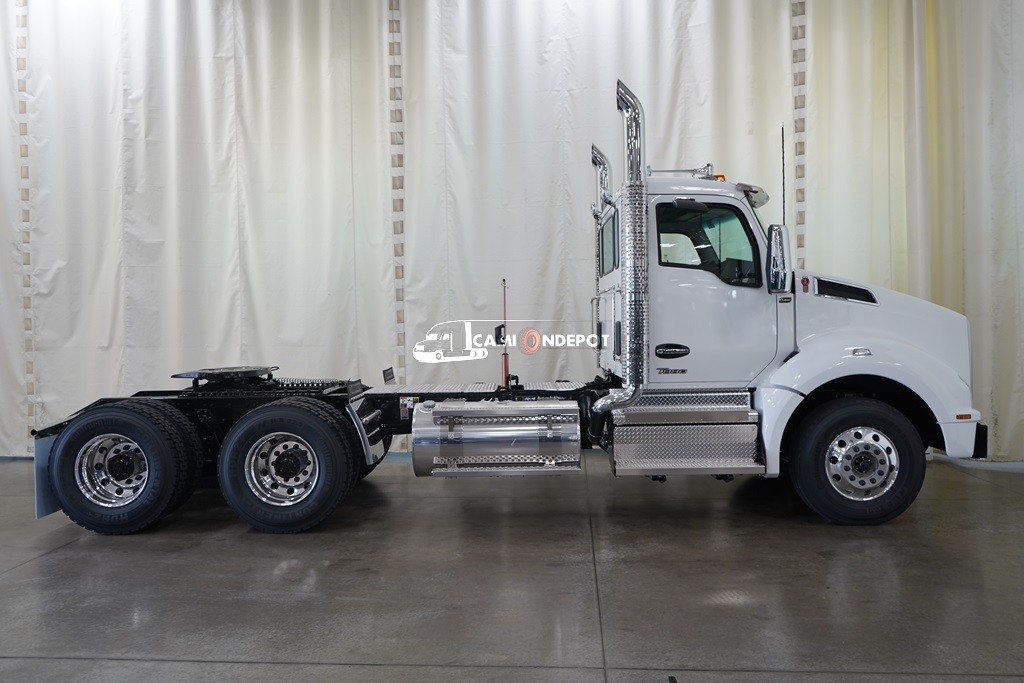 Truck Thumbnail 2