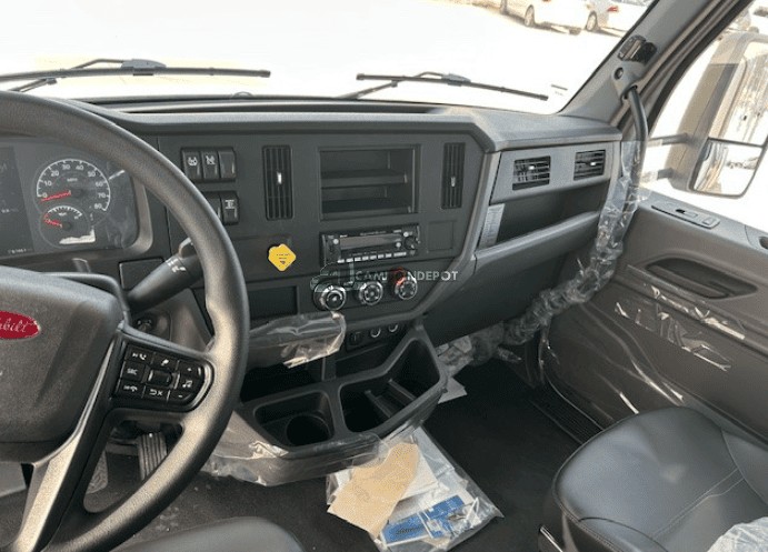 Truck Thumbnail 4