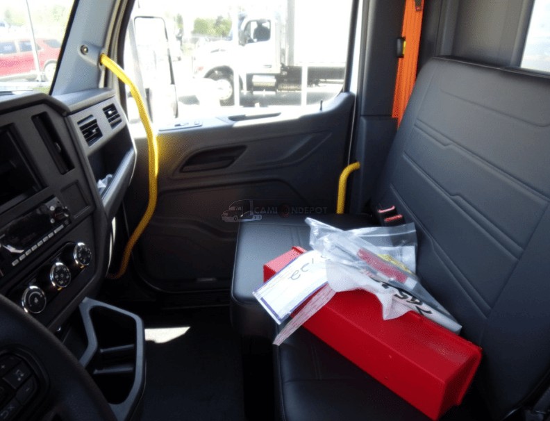 Truck Thumbnail 3