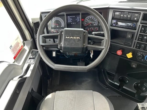 Truck Thumbnail 8