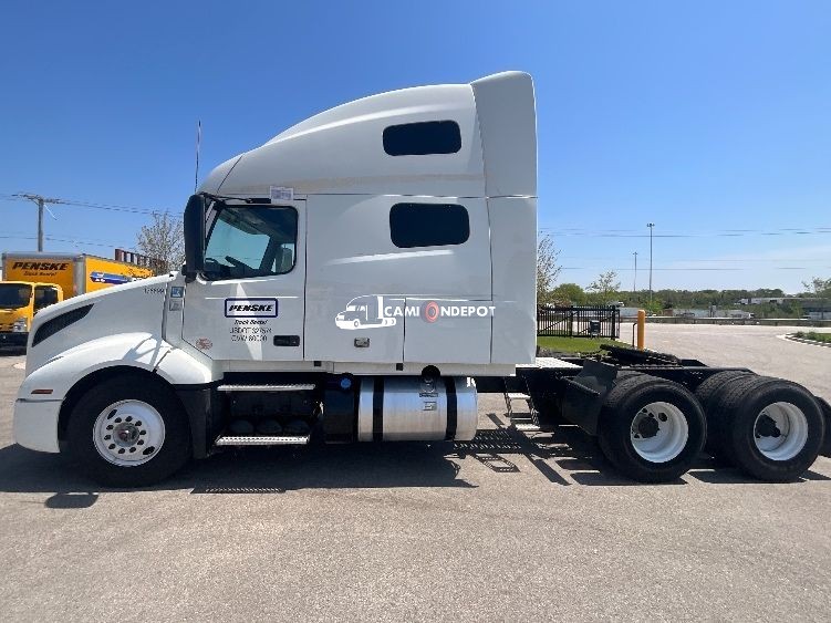 Truck Thumbnail 4