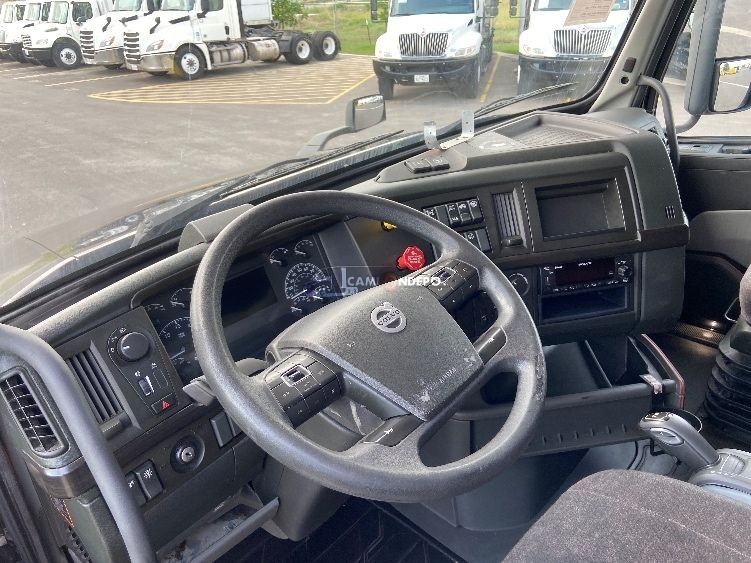 Truck Thumbnail 7