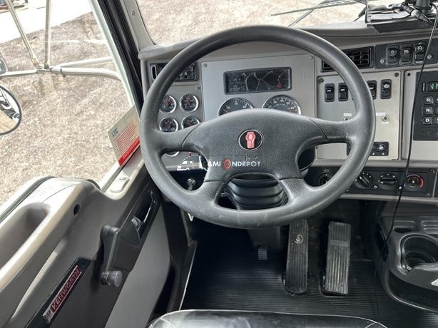 Truck Thumbnail 6