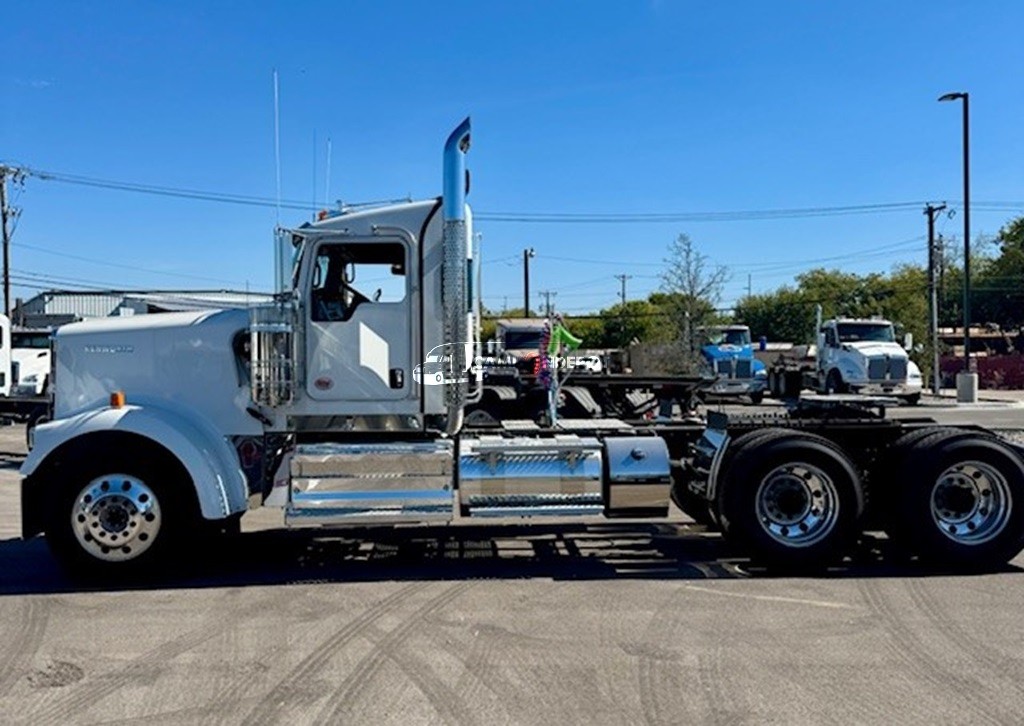 Truck Thumbnail 4