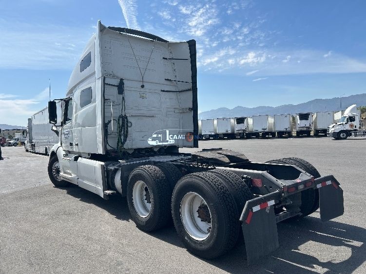 Truck Thumbnail 4