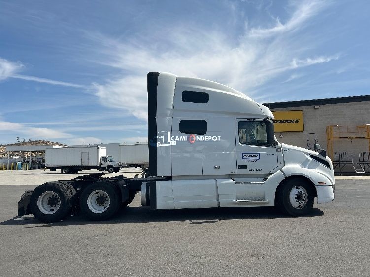 Truck Thumbnail 5
