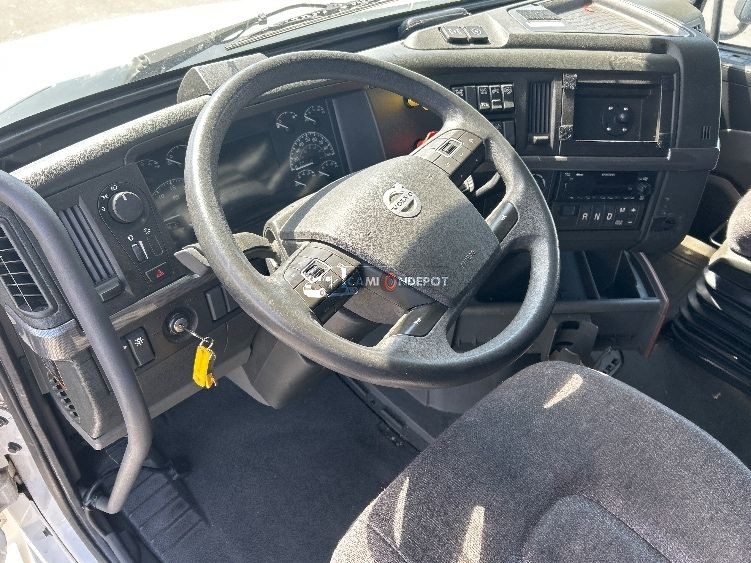 Truck Thumbnail 7