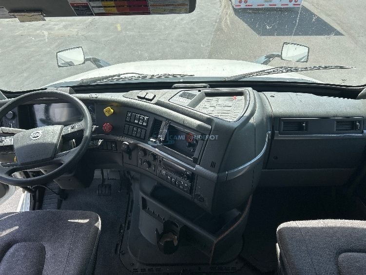 Truck Thumbnail 8