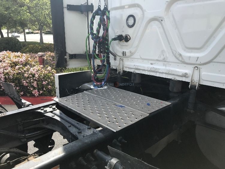 Truck Thumbnail 11