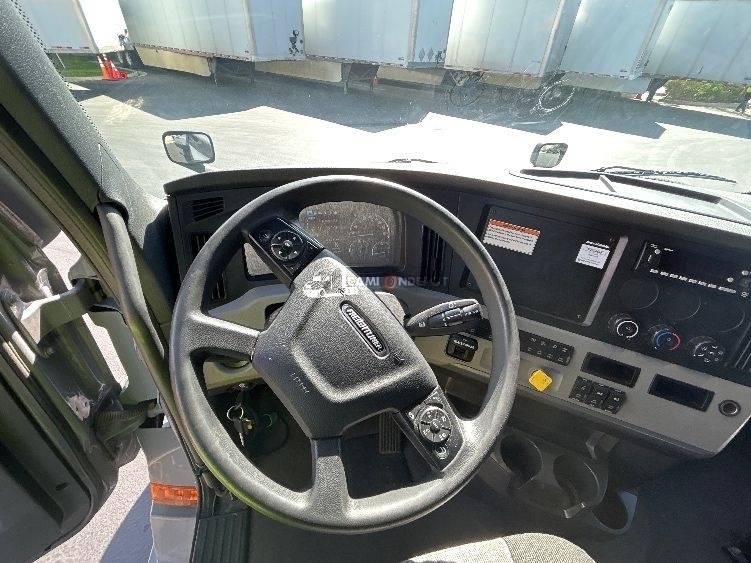 Truck Thumbnail 6