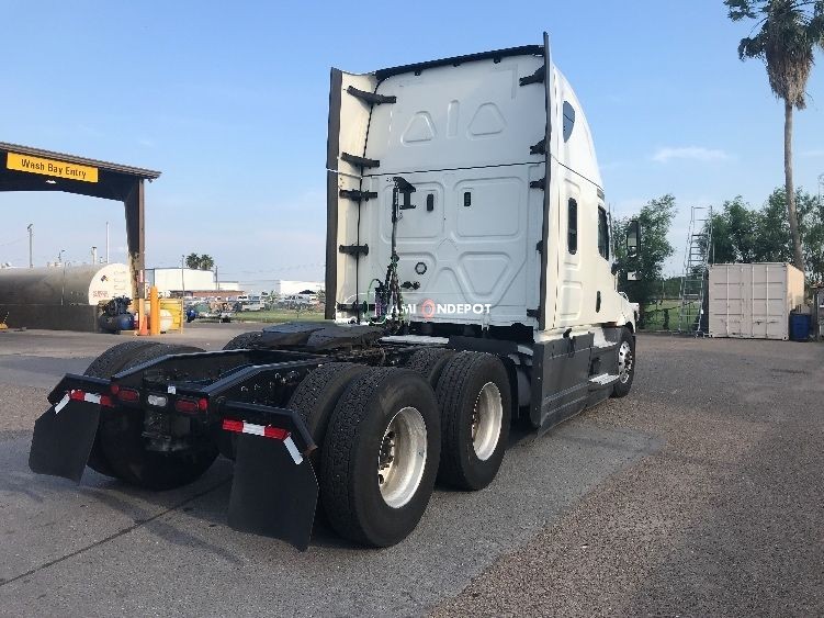 Truck Thumbnail 3