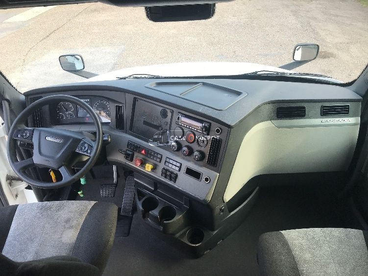 Truck Thumbnail 8