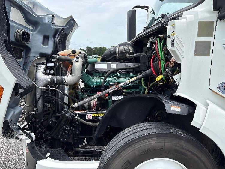 Truck Thumbnail 8