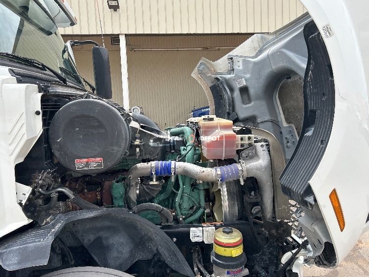 Truck Thumbnail 9