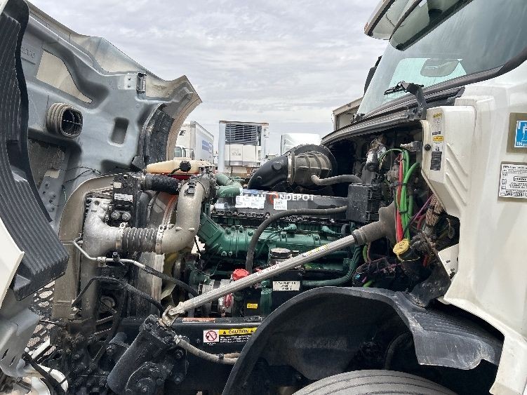 Truck Thumbnail 10