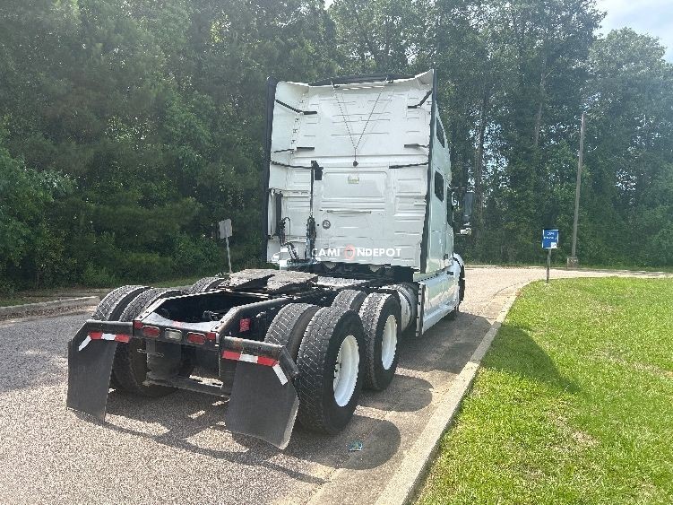 Truck Thumbnail 5