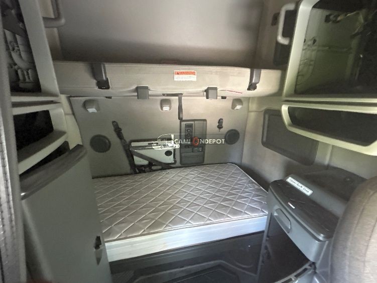 Truck Thumbnail 8