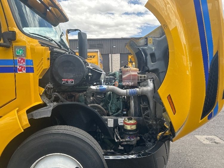 Truck Thumbnail 8