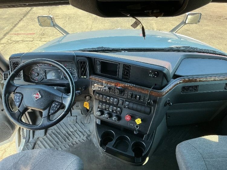 Truck Thumbnail 6