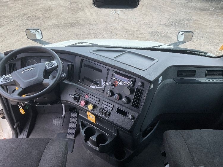 Truck Thumbnail 7