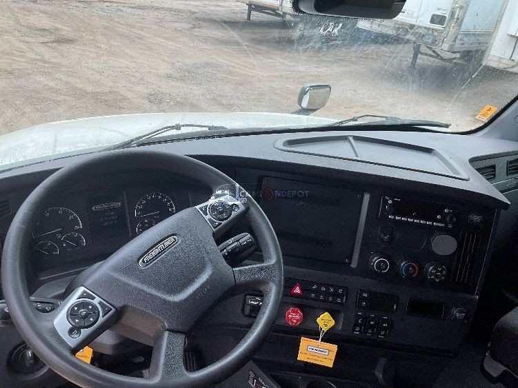 Truck Thumbnail 6