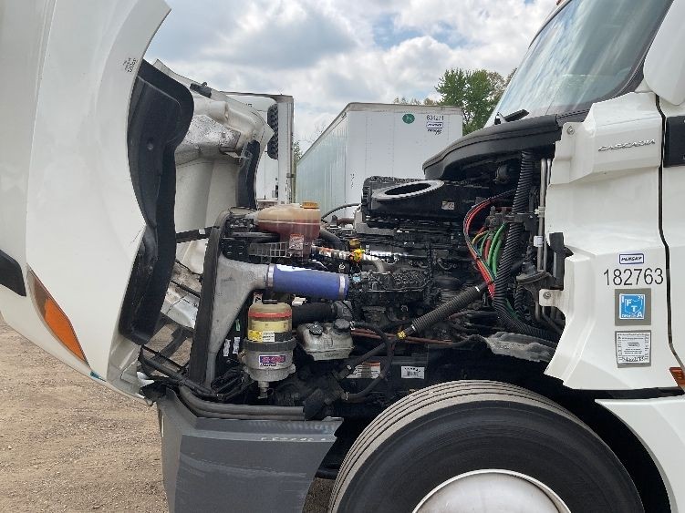 Truck Thumbnail 10