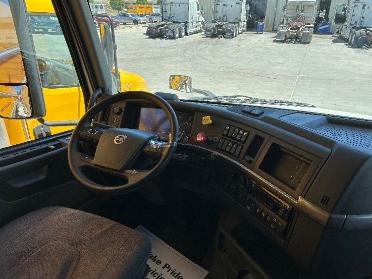 Truck Thumbnail 6